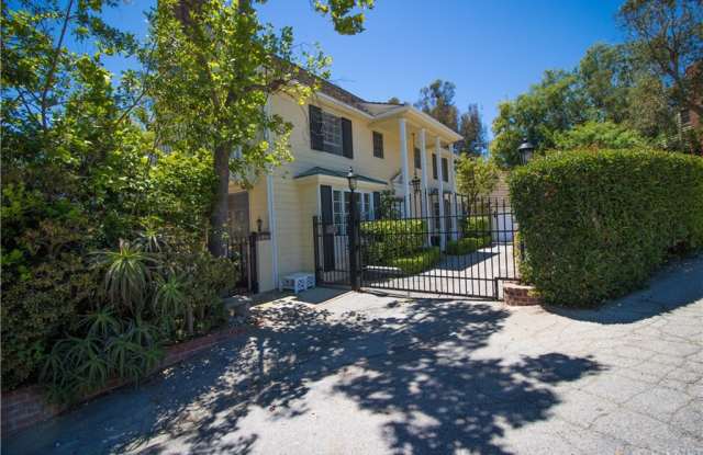 3300 Wonder View Drive Gallery 4