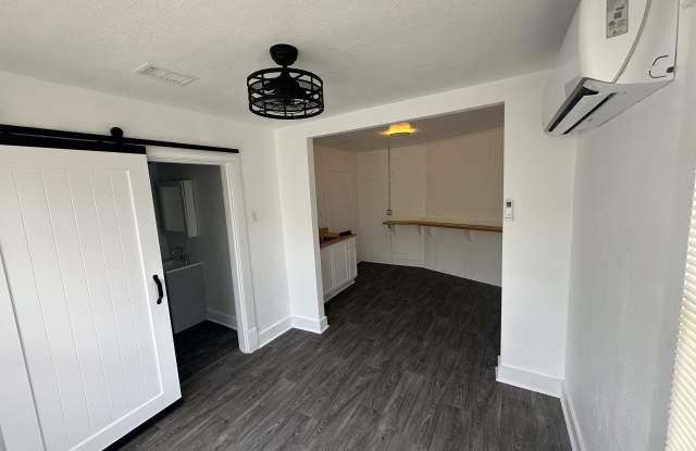 1609 S Pulaski St photos photos