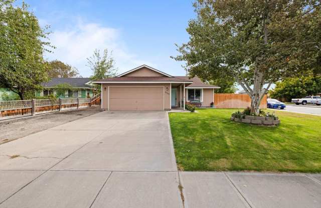Beautiful 3-Bed, 2-Bath Home in Pasco, WA photos photos