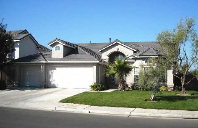 238 N. Adler, Clovis photos photos