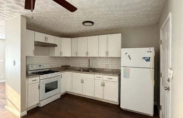 3 bed 1 bath home for rent! Gallery 3