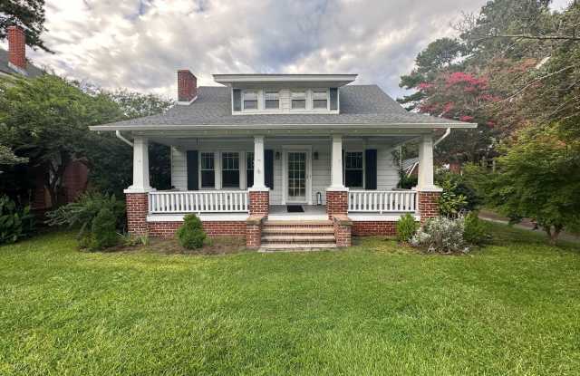 Historic District Gem - Shop, Dine, and Stroll! - 110 Virginia Road, Edenton, NC 27932