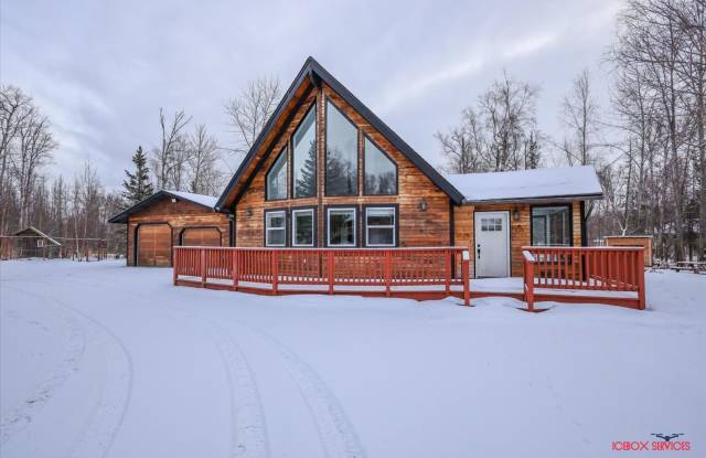 Enchanting Chalet-Style 3-bedroom, 2-bathroom Home! photos photos