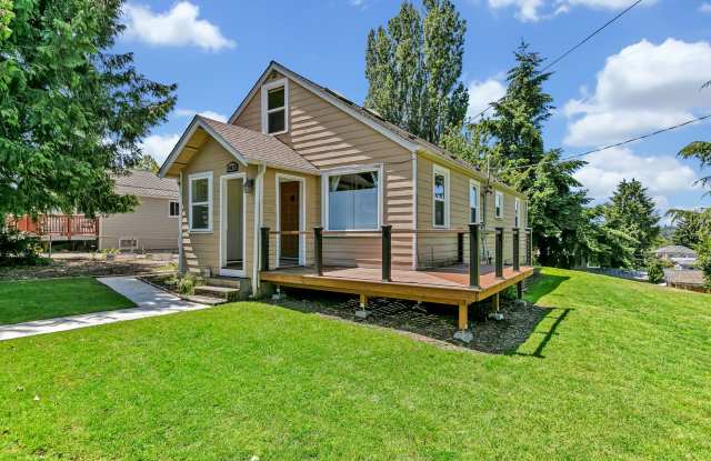 Spacious 4 Bedroom Home in Seattle Gallery 3