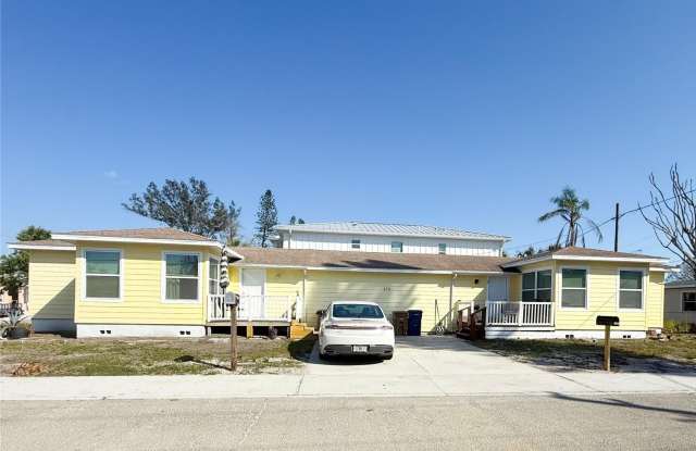 175 133RD AVENUE E photos photos