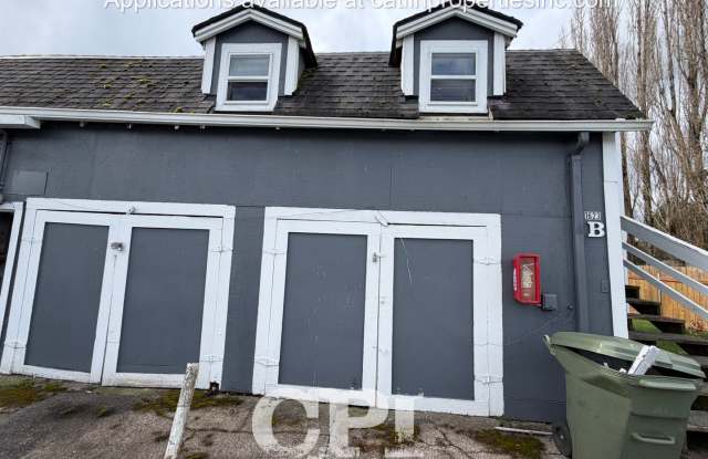 1623 N 2nd A-B photos photos