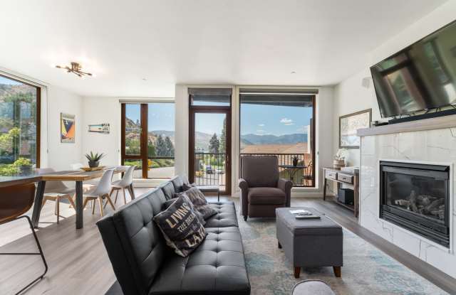 2220 W Woodin Ave Unit 201 photos photos