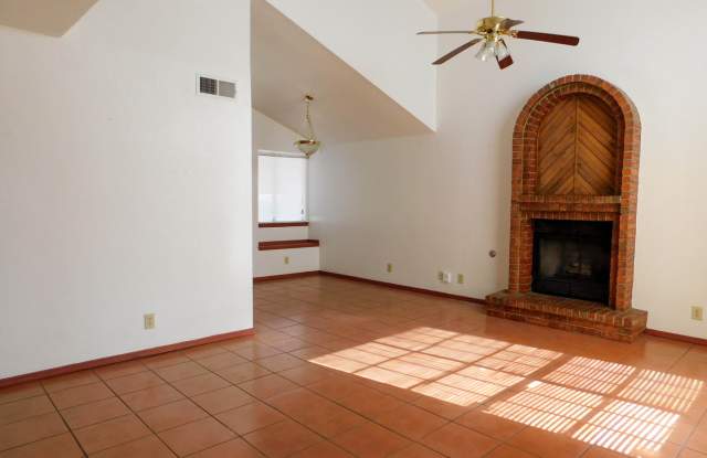 Swimming pool on property! Gallery 3