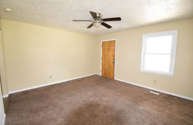 Coming Soon! 3 Bedroom and 2 Bath Home- Pets Considered Gallery 4