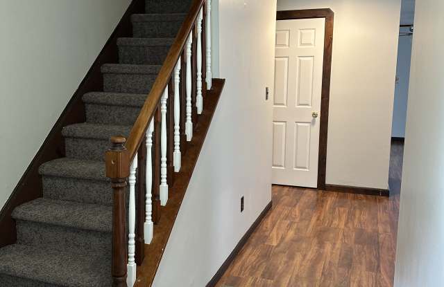10 Bradley Dr Gallery 3