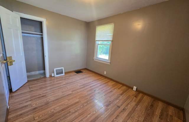 7008 Paisley Drive Gallery 2