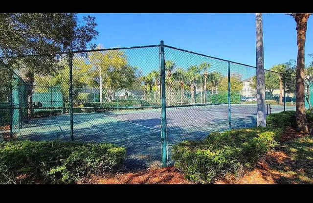 18121 Bridle Club Dr - 18121 Bridle Club Drive, Tampa, FL 33647