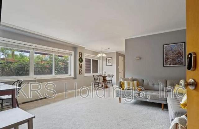1521 S George Mason Drive Gallery 2