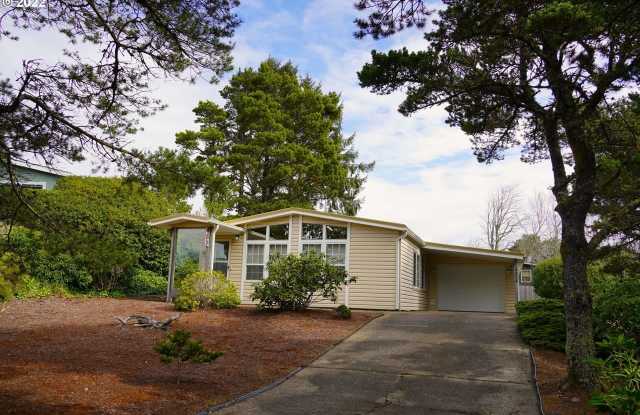 485 Myeena Loop photos photos