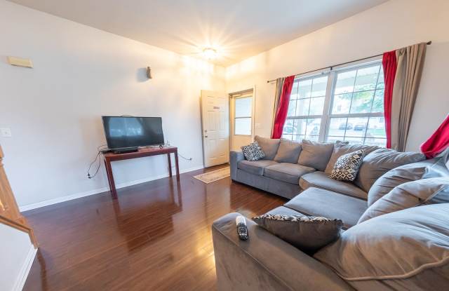 1758 Raleigh Trail Gallery 4
