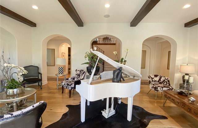 26661 Paseo Callado Gallery 2