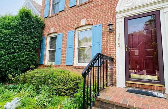 725 CHESTERTOWN ST photos photos