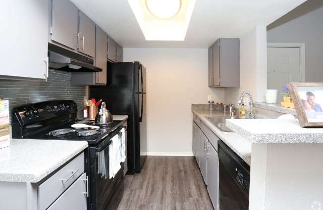 502 North - Move in Today! Gallery 4