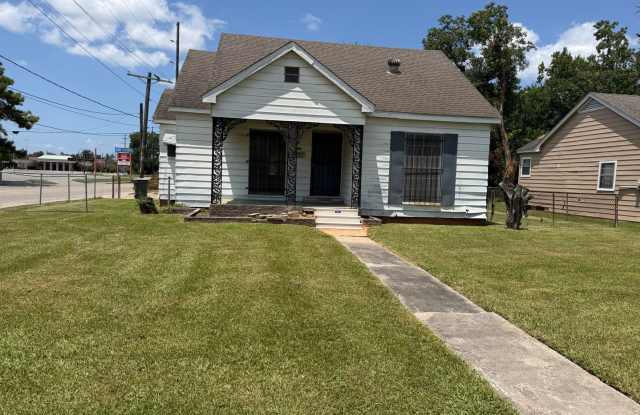 Charming 3 Bed, 1 Bath newly renovated home. photos photos Charming 3 Bed, 1 Bath newly renovated home. photos photos