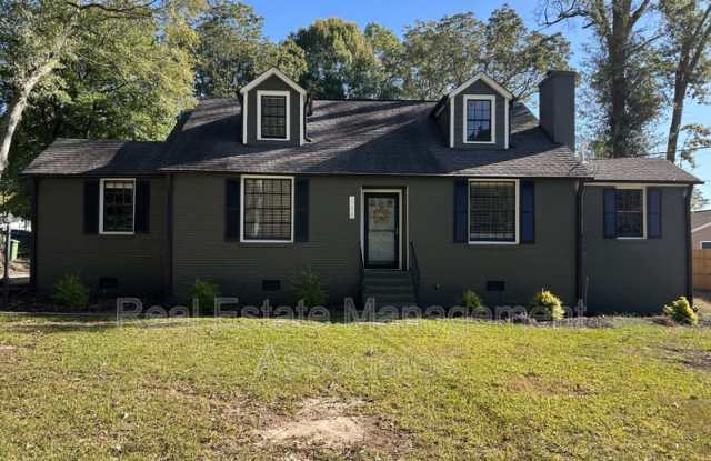 1106 Maple Dr - 1106 Maple Drive, Griffin, GA 30224
