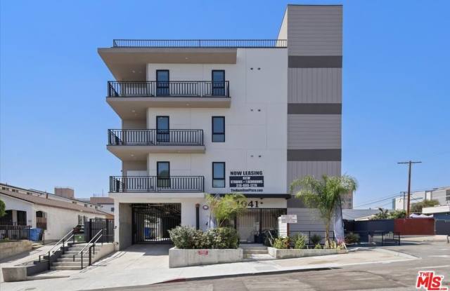 1041 N Cummings St unit: 301 photos photos 1041 N Cummings St unit: 301 photos photos