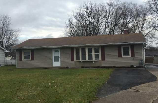 2529 Bainbridge - 2529 Bainbridge Avenue, Austintown, OH 44511