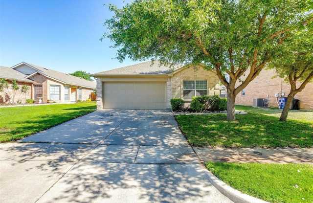 1116 Cottonwood Drive - 1116 Cottonwood Drive, Crowley, TX 76036