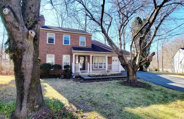 2205 BLUE VALLEY Drive Gallery 3