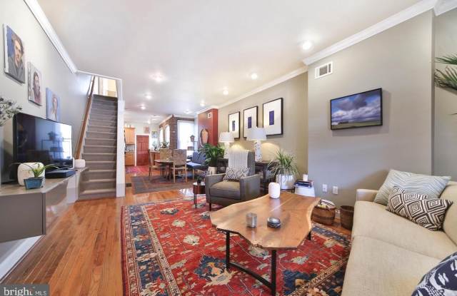 107 FORD Street Gallery 4
