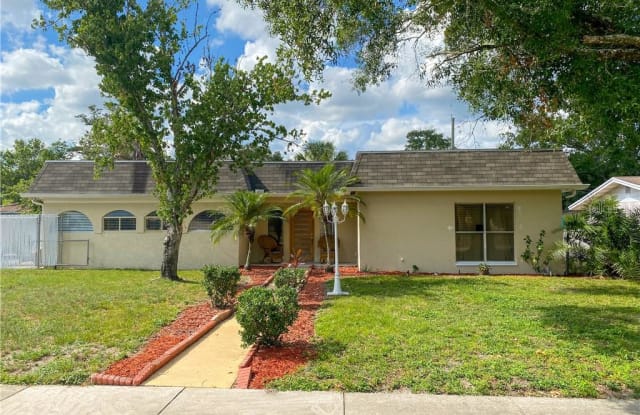 104 DRUID HILLS ROAD - 104 Druid Hills Road, Temple Terrace, FL 33617