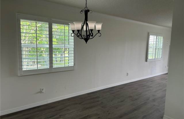 4 Vista Gardens Trail Gallery 4