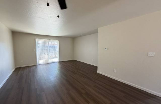 2201 San Lucas Court-A - B Gallery 2