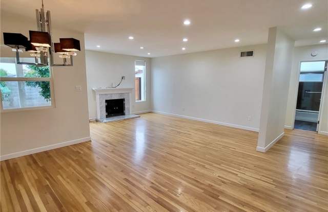 17913 Wilton Place Gallery 3