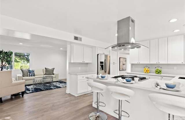 6025 Rod Avenue Gallery 2