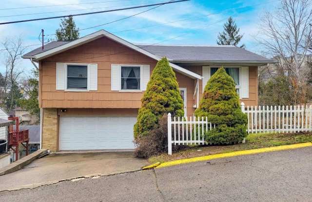 929 Garrison Avenue photos photos