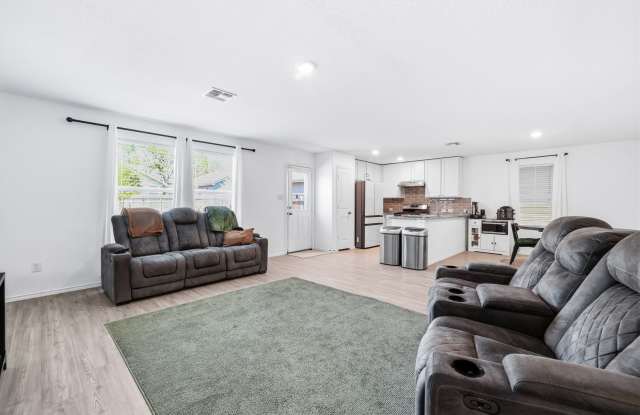 Open Concept Home with Loft & Two Patios Gallery 3