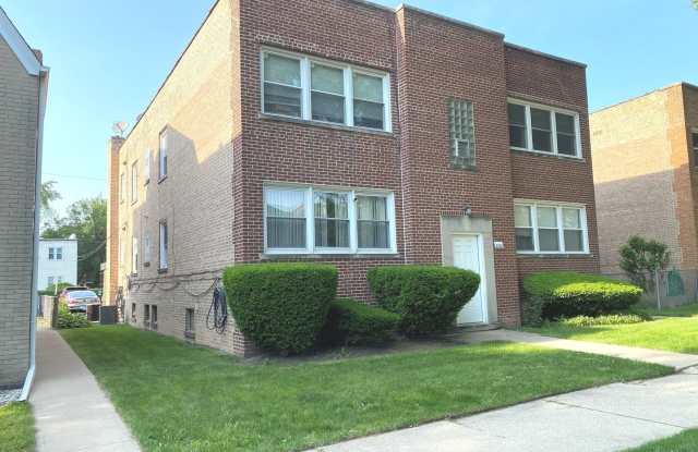 2830 W Summerdale Avenue photos photos