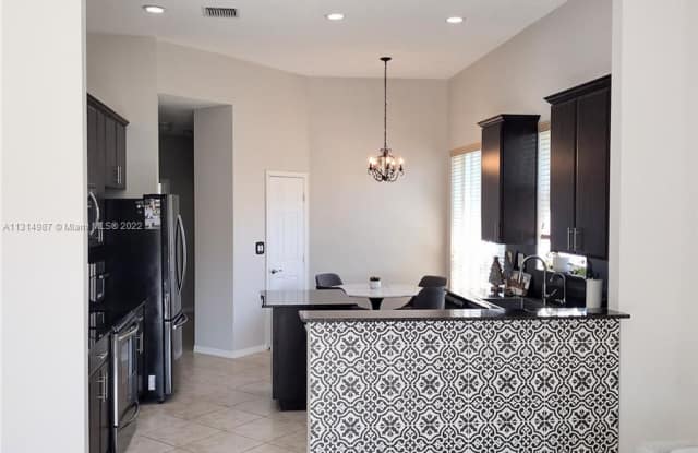 12956 NW 18th Manor Gallery 4