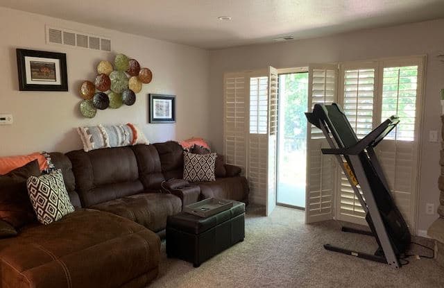 7379 S Gore Range Rd Apt 104 - 7379 S Gore Range Rd, Ken Caryl, CO 80127