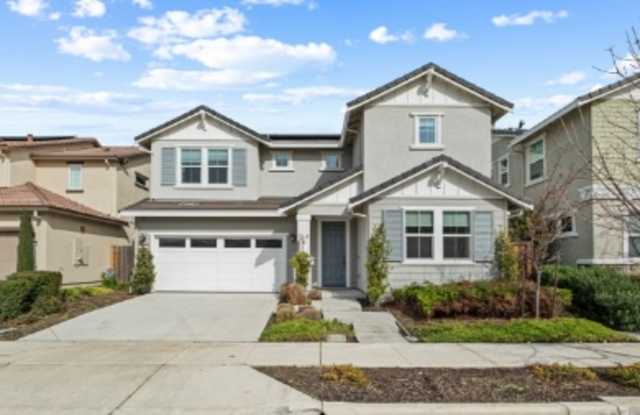 285 Bear Creek Drive Gallery 1