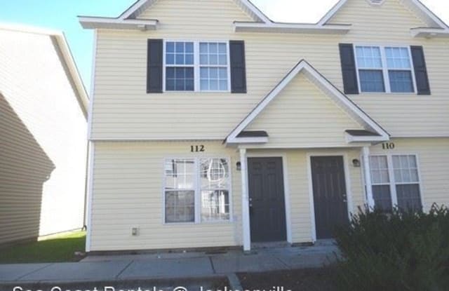 112 Cornerstone Place - 112 Cornerstone Pl, Jacksonville, NC 28546