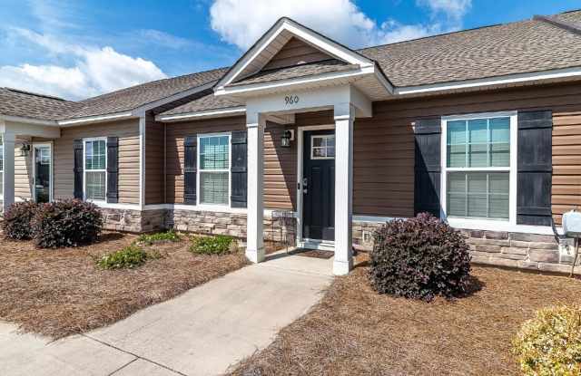 960 Madrid Court photos photos