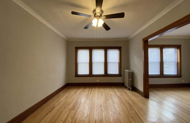 2609 N Kostner Ave photos photos