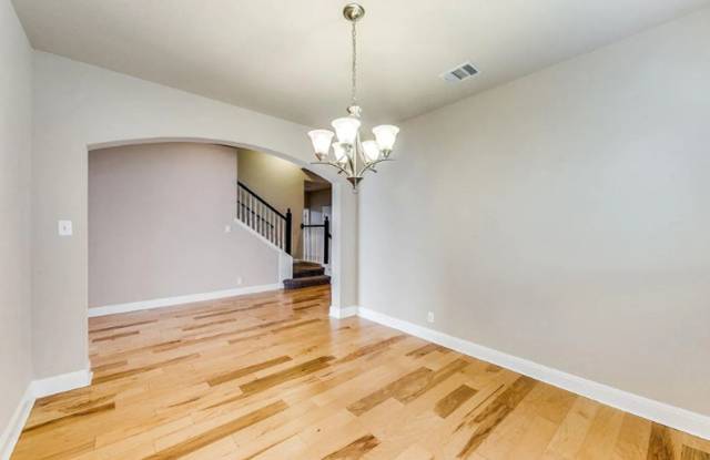 Welcome to 912 Resaca - a spacious and inviting 4-bedroom, 2.5-bath home nestled in the heart of Cibolo's highly sought-after community! Gallery 4