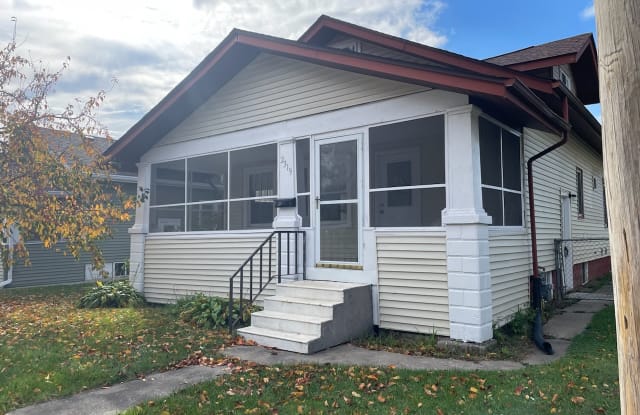 2319 7th St - 2319 7th Street, Moline, IL 61265 2319 7th St - 2319 7th Street, Moline, IL 61265