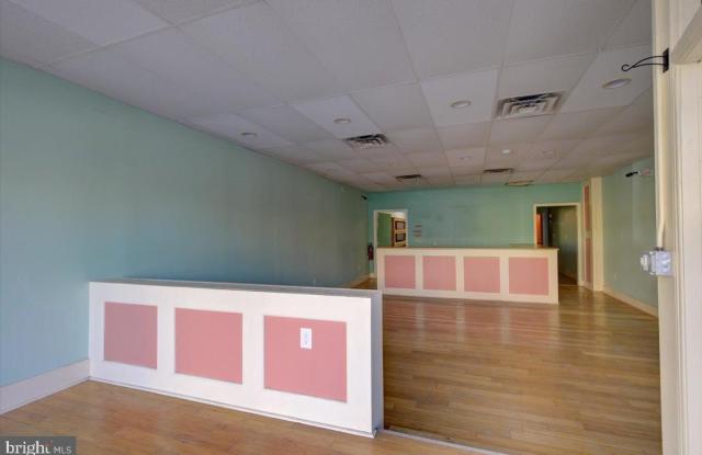 322 BRIDGE Street Gallery 4
