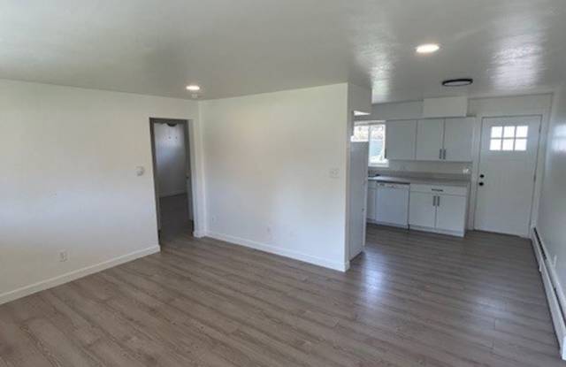 Beautiful 2 Bed 1 Bath in Wheat Ridge CO photos photos