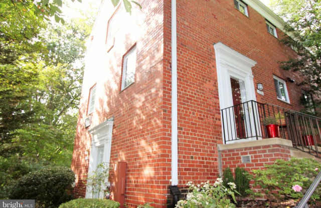 1562 MOUNT EAGLE PL - 1562 Mount Eagle Place, Alexandria, VA 22302