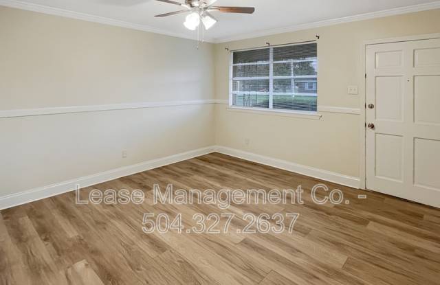 384 Blossom Court Gallery 3