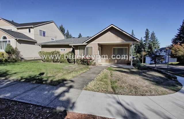 3 Bed, 1 Bath Home in Beaverton with Primary Bedroom on Main Floor Gallery 1